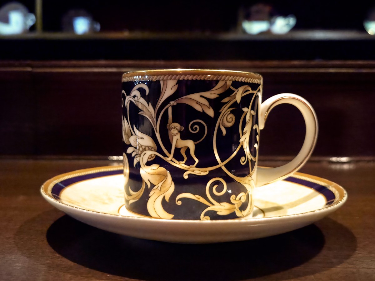 The art of coffee to escape the rain│雨を避けるためのカフェの芸術